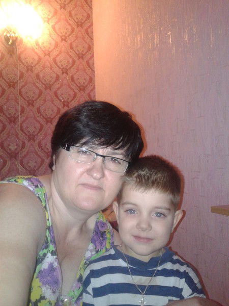 Елена Гадар