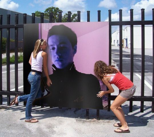 Farruh Fan Off The Chelsea