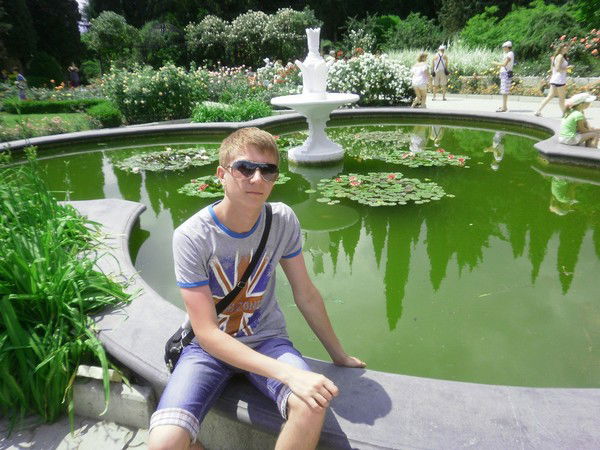 Максим Даценко