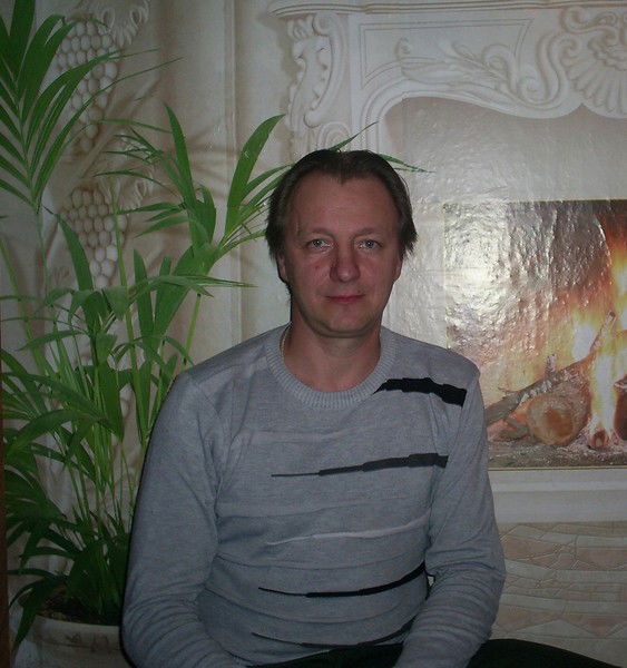 Женя Иванов