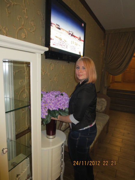 Анна Асланова