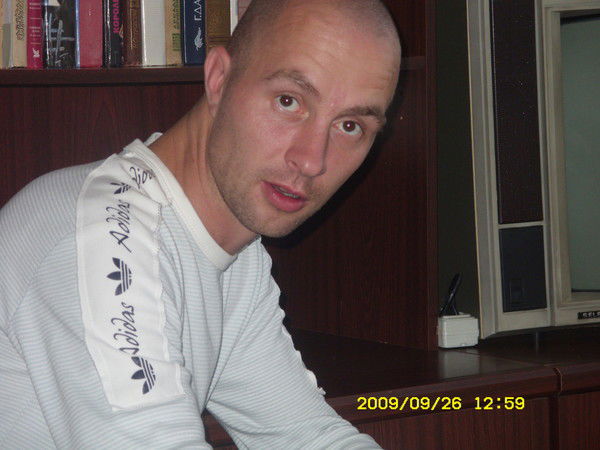 Рустам Невенчанный