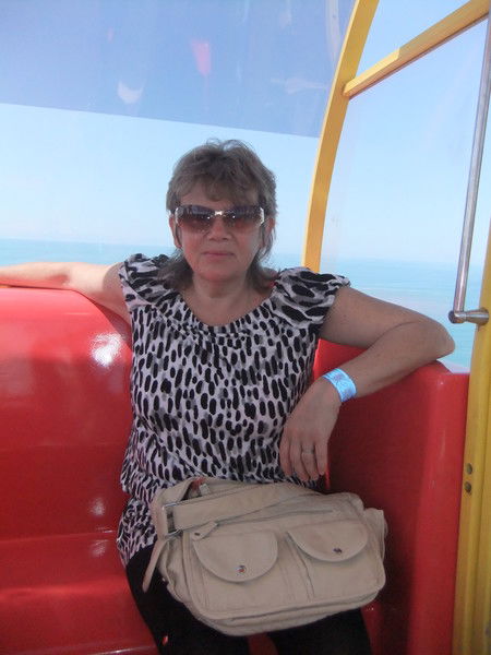 Елена Попова