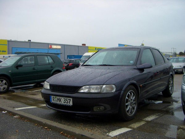 Виктор Петров