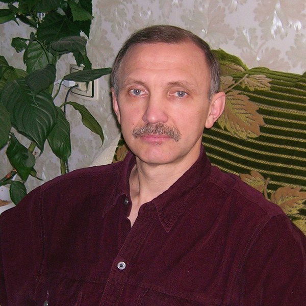 Валерий Захаров