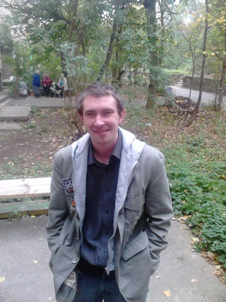 Олег Емельянов