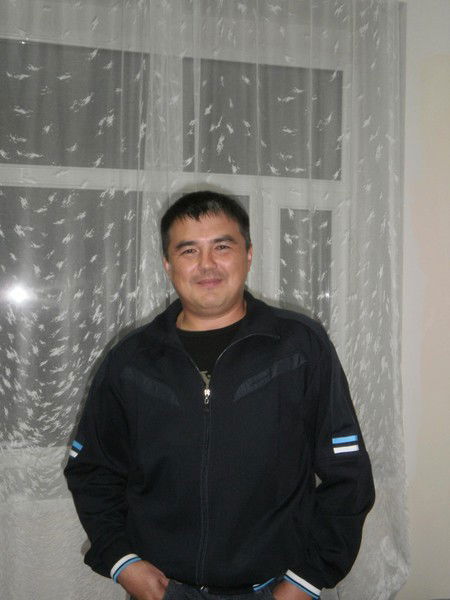 Рустам Муратов