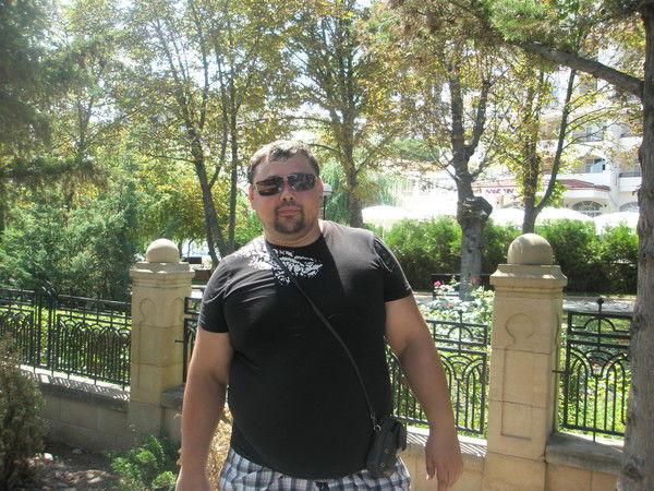 Владимир Титов