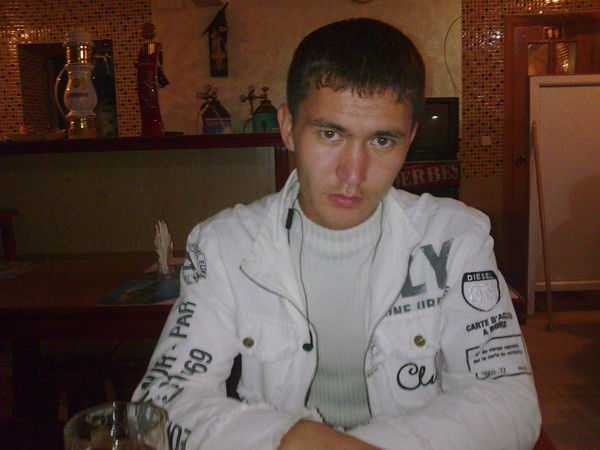 Рустам Мамбетов