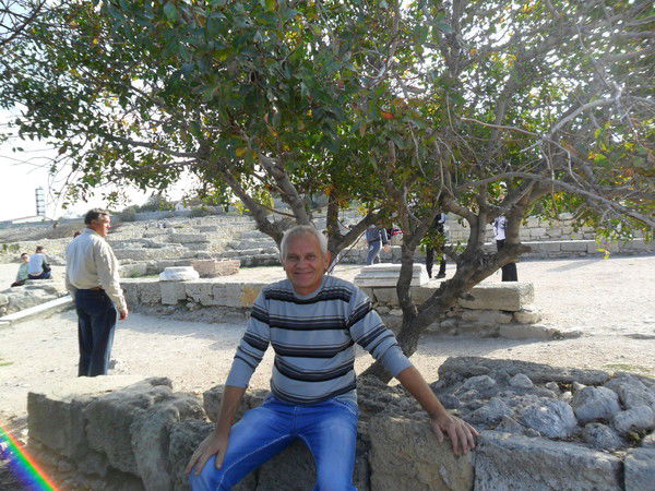 Александр Яковлев