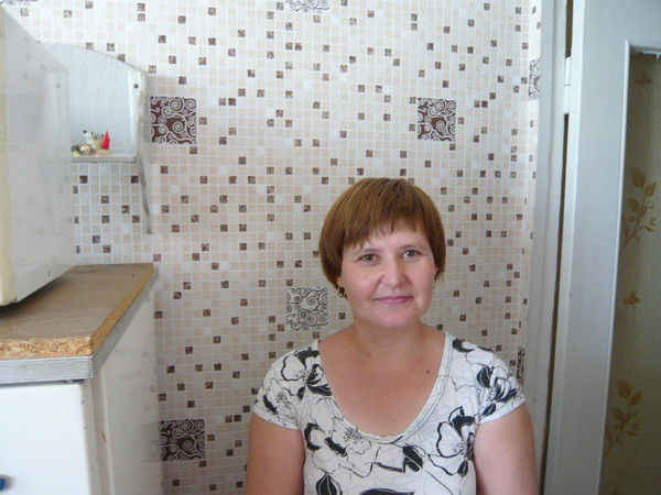 Любовь Попова