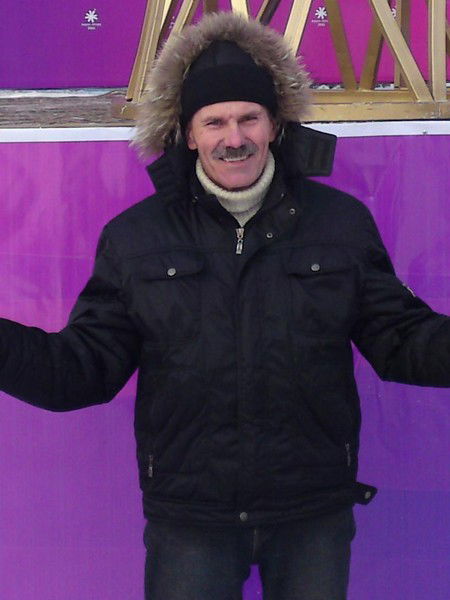 Владимир Светлозаров