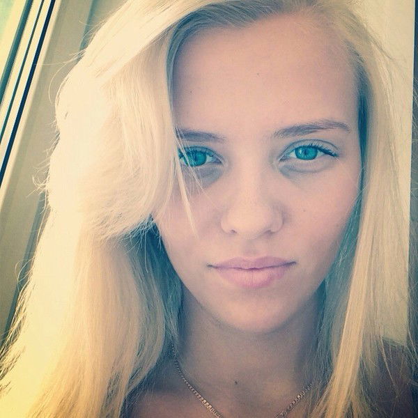 Яна Луженкова