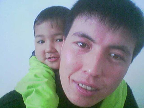 Адхам Саккулиев