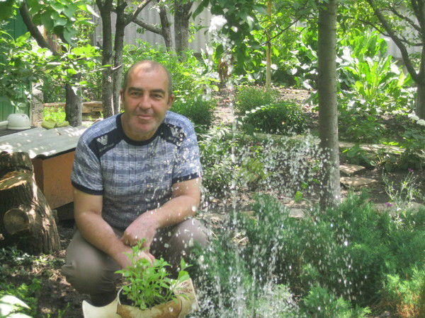 Эдуард Попов