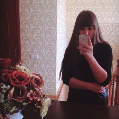 Анюта Микушина