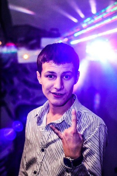 Максим Устинов