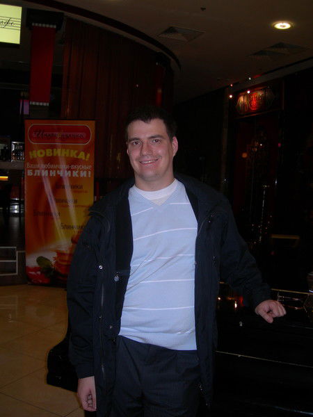 Олег Карманов