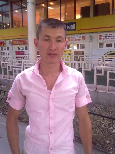 Серикжан Султанов