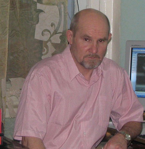 Евгений Тихонов