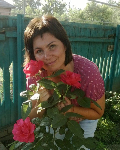 Елена Ачмиз