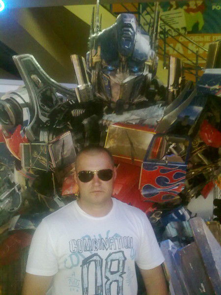 Александр Бондаренко