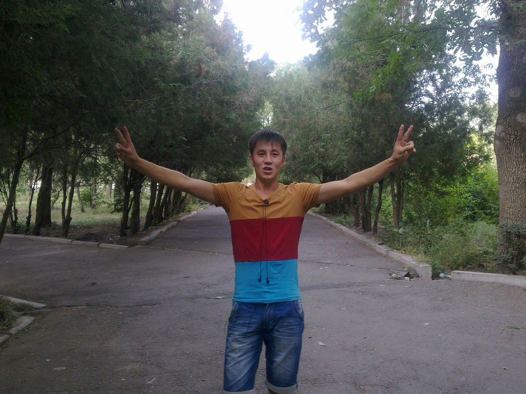 Ai )-|-( Igit Abdykalykov