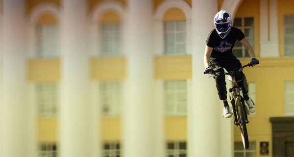 Андрей Емельянов