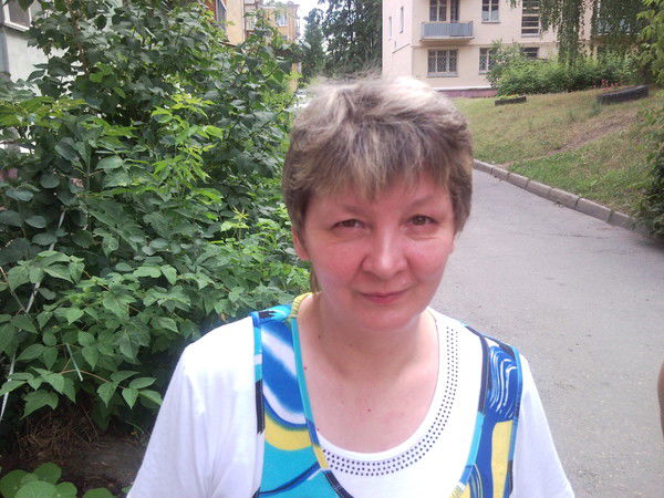 Оля Зернова