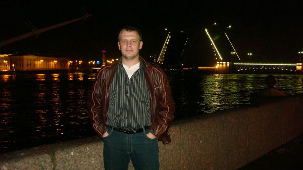 Олег Новосёлов