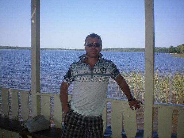 Александр Ефремов