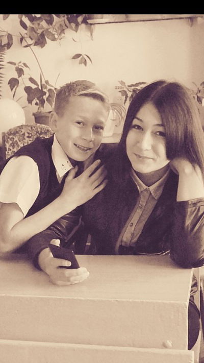 Саша Криони