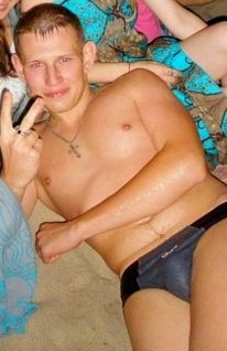 Максим Петков