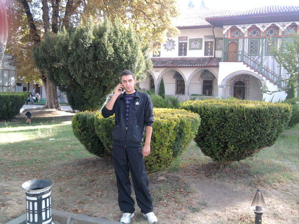 Павел Олейник