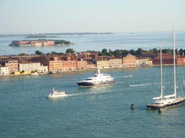 Юлия Артамонова