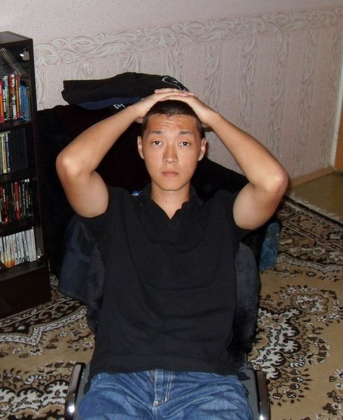 Леонид Югай