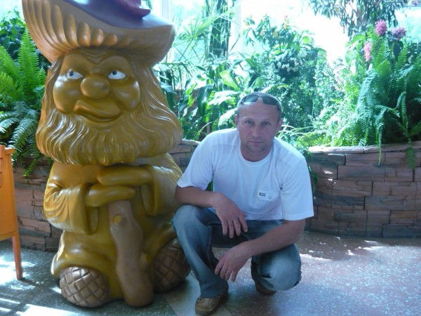 Александр Артемьев