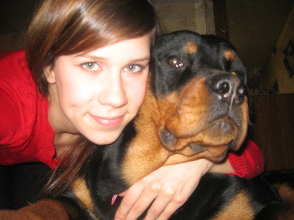 Катя Акатова