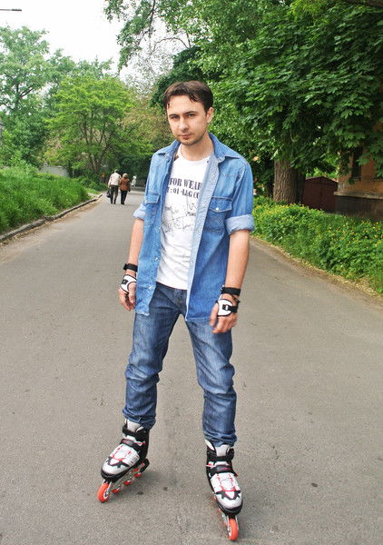 Артём Медведев