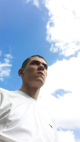 Макс Колесников