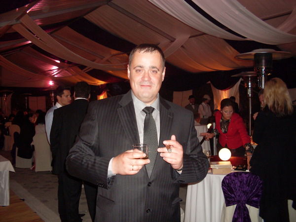 Александр Валюшев