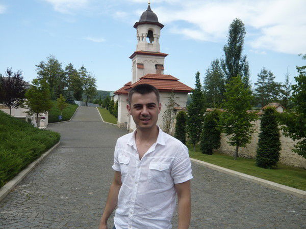 Александр Гончар