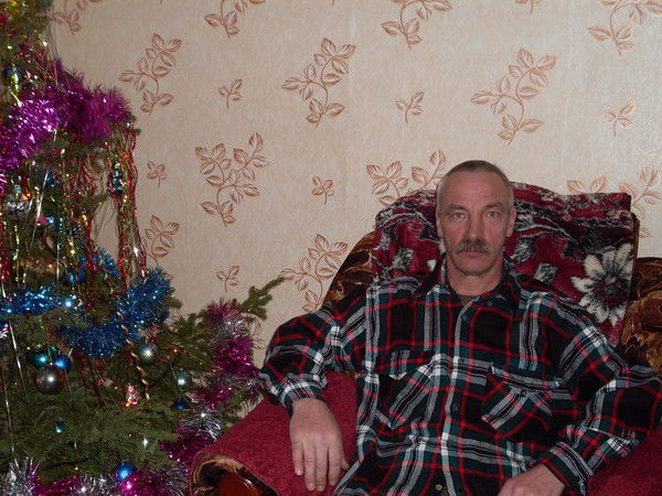 Александр Маслов