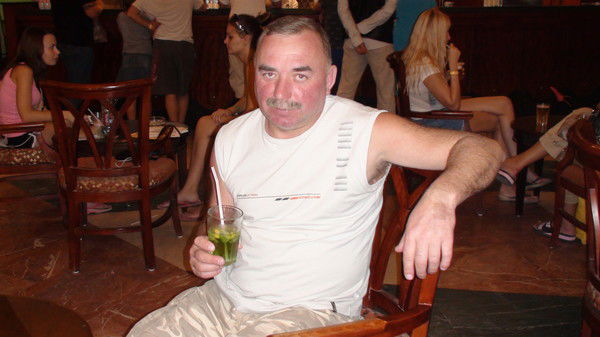 Юрий Антонов