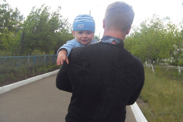 Иван Иванов