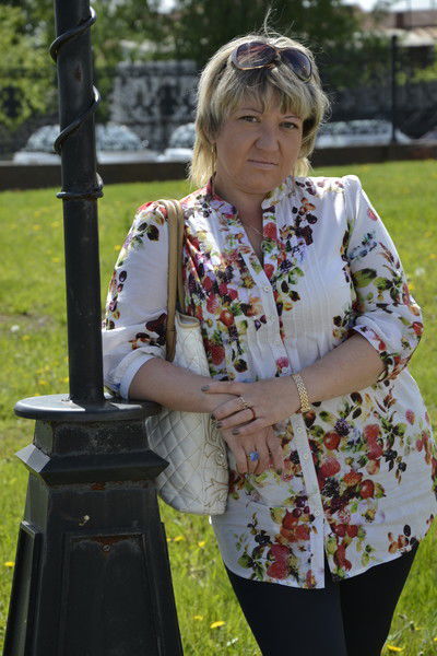 Аня Хурматова