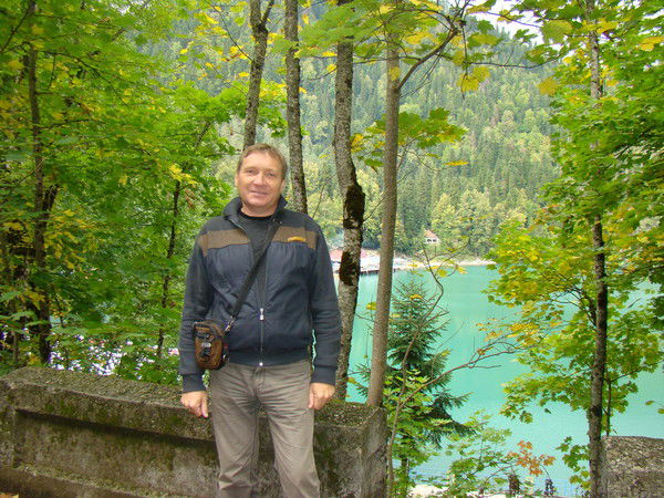 Юра Владимиров