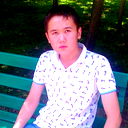 Adil _______