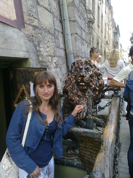 Анна Олейник