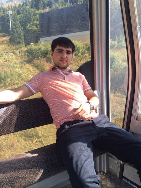 Давлатчон Фатохов